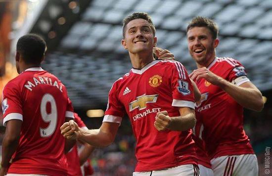 巴萨此举反 巴萨此举反